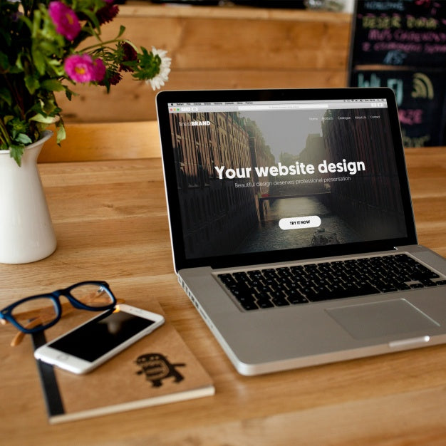 Free Laptop Mock Up Design Psd