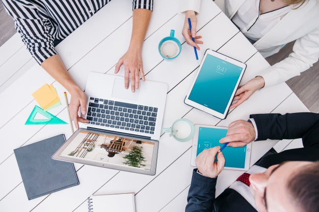 Free Laptop Mockup On Office Desk Psd