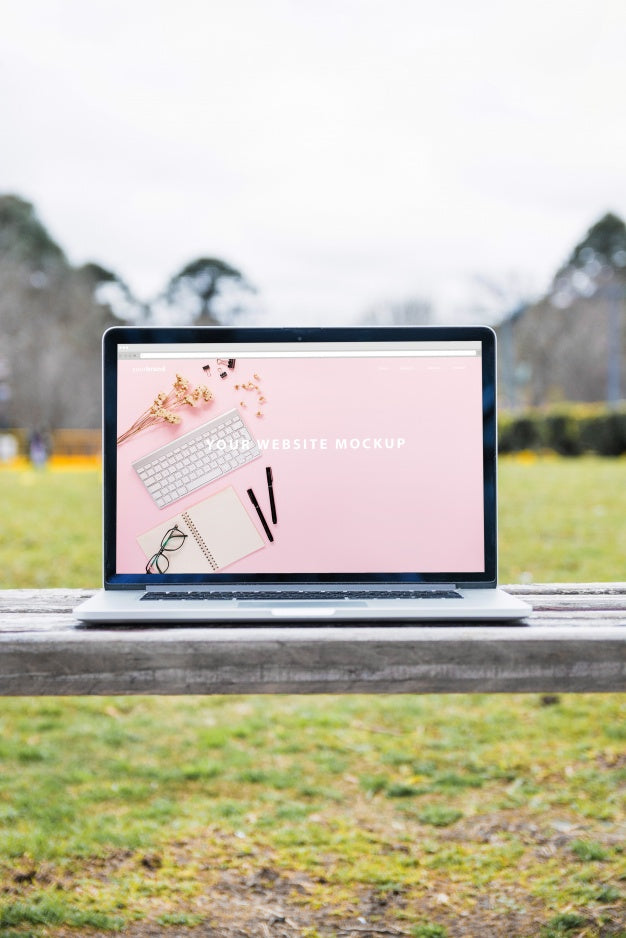 Free Laptop Mockup Outdoors Psd