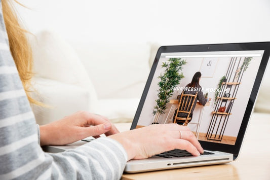 Free Laptop Mockup With Woman Working At Home Psd