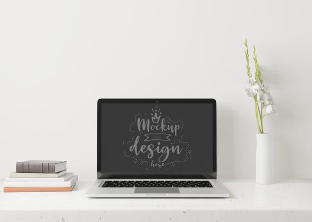 Free Laptop On Desk In Work Space Mockup Psd