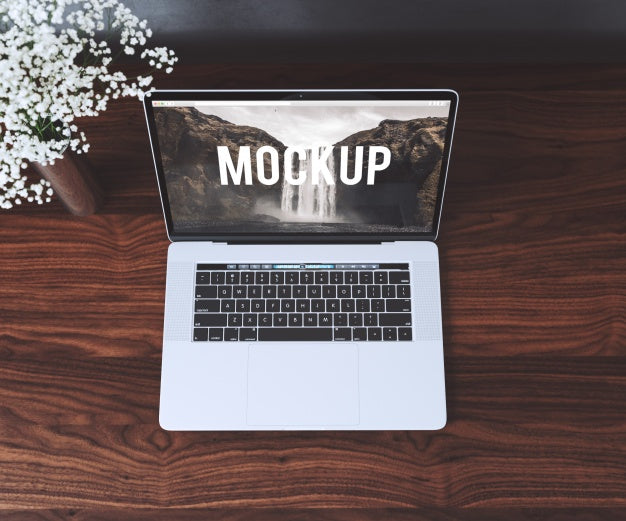 Free Laptop On Desk Mock Up Psd