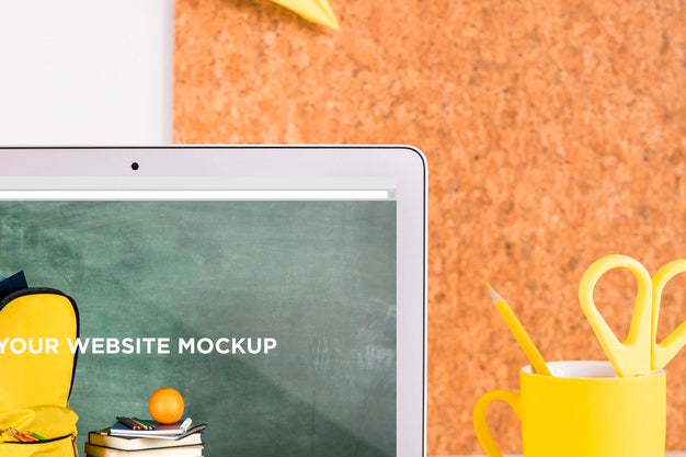 Free Laptop With Mockup Screen In Clean And Tidy Workspace. Education Theme Psd