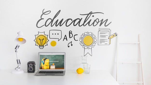 Free Laptop With Mockup Screen In Clean And Tidy Workspace. Education Theme Psd