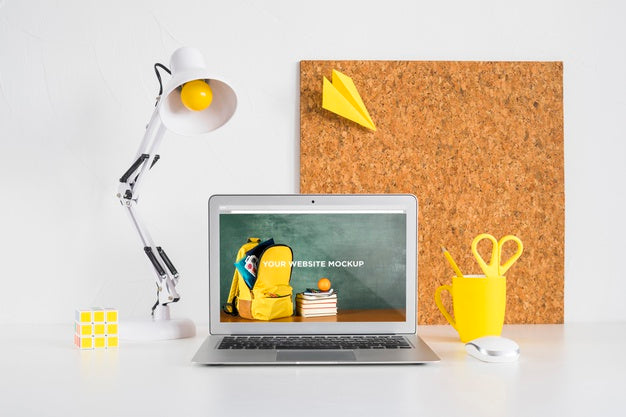 Free Laptop With Mockup Screen In Clean And Tidy Workspace. Education Theme Psd