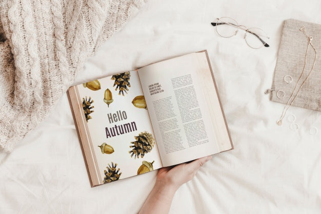 Free Literature And Autumn Mockup Psd