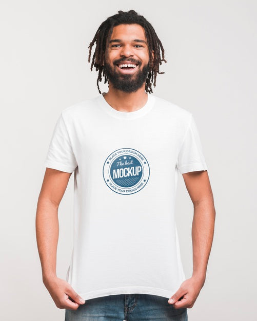 Free Man Wearing T-Shirt Mockup Psd