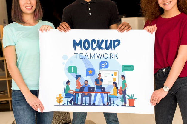 Free Medium Shot Of Teamwork Mock-Up Psd