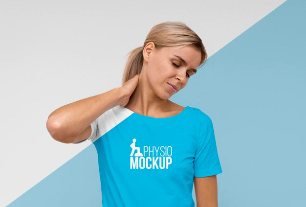 Free Medium Shot Woman With Neck Pain Psd