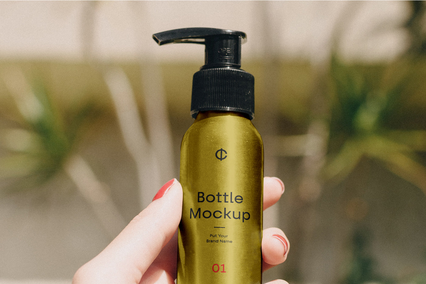 Free Metal Bottle Psd Mockup