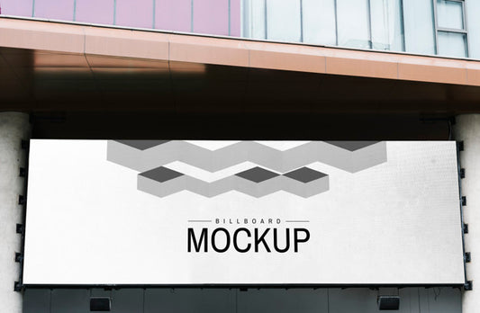 Free Minimal Large-Scale Horizontal Billboard Mockup Psd