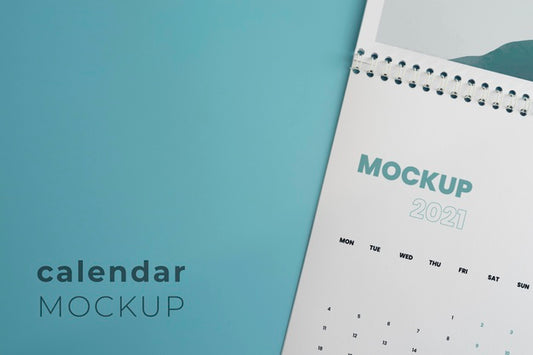 Free Minimalist Mock-Up Calendar Composition Psd