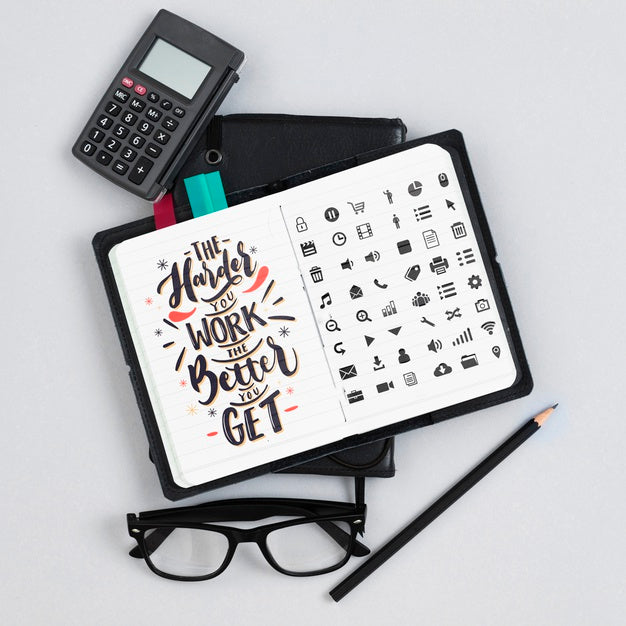 Free Mock-Up Agenda With Positive Message Psd