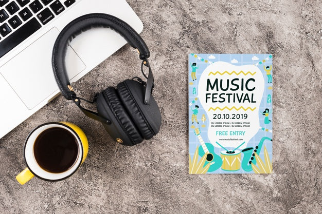 Free Mock-Up Headphones For Music On Desk Psd