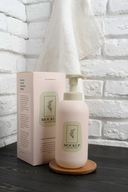 Free Mock-Up Of Cosmetic Spray Bottle Psd