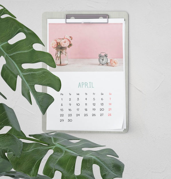 Free Mock Up Of Hand Drawn Calendar Psd