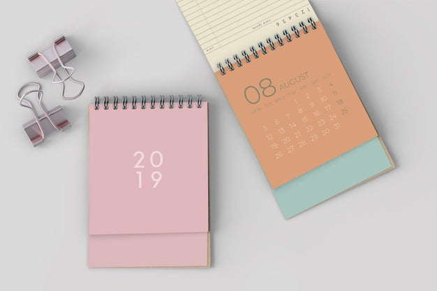 Free Mock Up Of Hand Drawn Calendar Psd