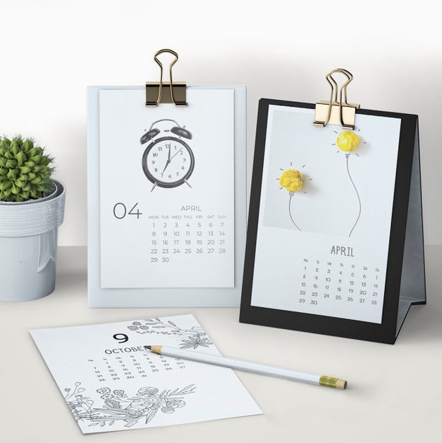 Free Mock Up Of Hand Drawn Calendar Psd