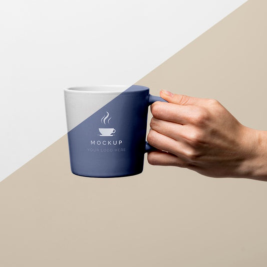 Free Mug With Coffee Mock Up On Table Psd