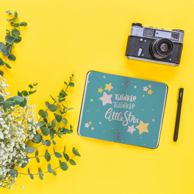 Free Notebook Mockup With Floral Decoration For Wedding Or Quote Psd