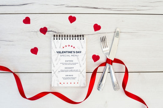 Free Notepad Mockup For Valentines Menu Psd