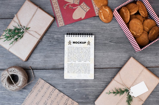 Free Notepad Mockup With Christmas Concept Psd