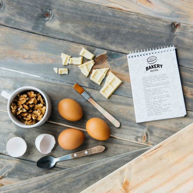 Free Notepad Mockup With Kitchen And Recipe Concept Psd