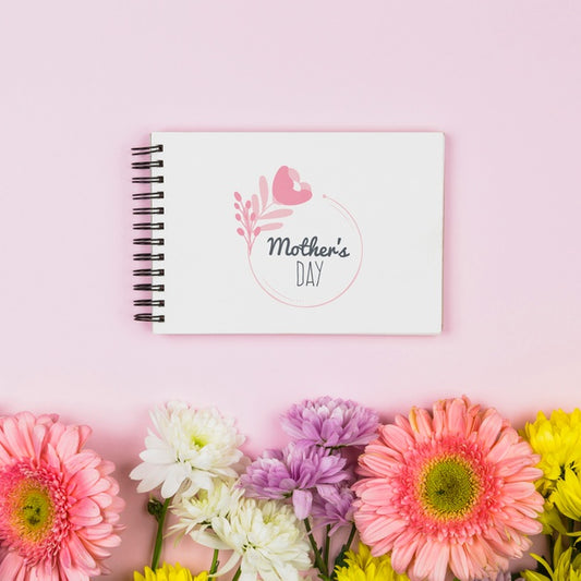 Free Notepad Mockup With Mothers Day Concept Psd