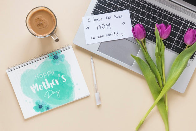 Free Notepad Mockup With Mothers Day Concept Psd