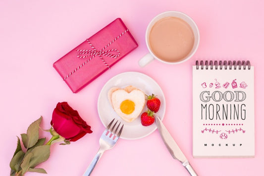 Free Notepad Mockup With Valentines Breakfast Psd