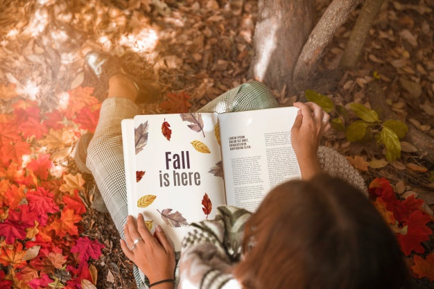 Free Open Book Mockup With Halloween Concept Psd