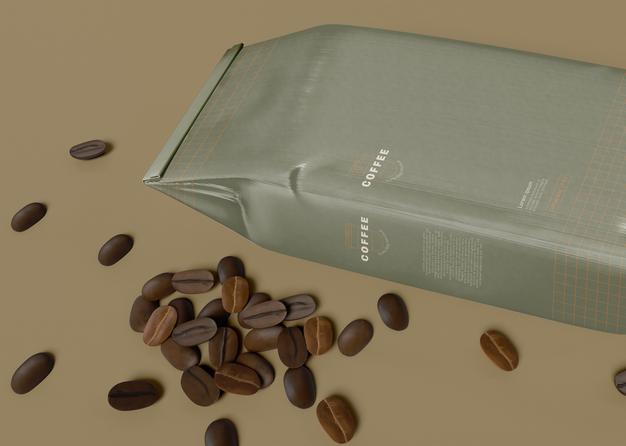 Free Paper Bag With Coffee Beans Mockup Psd