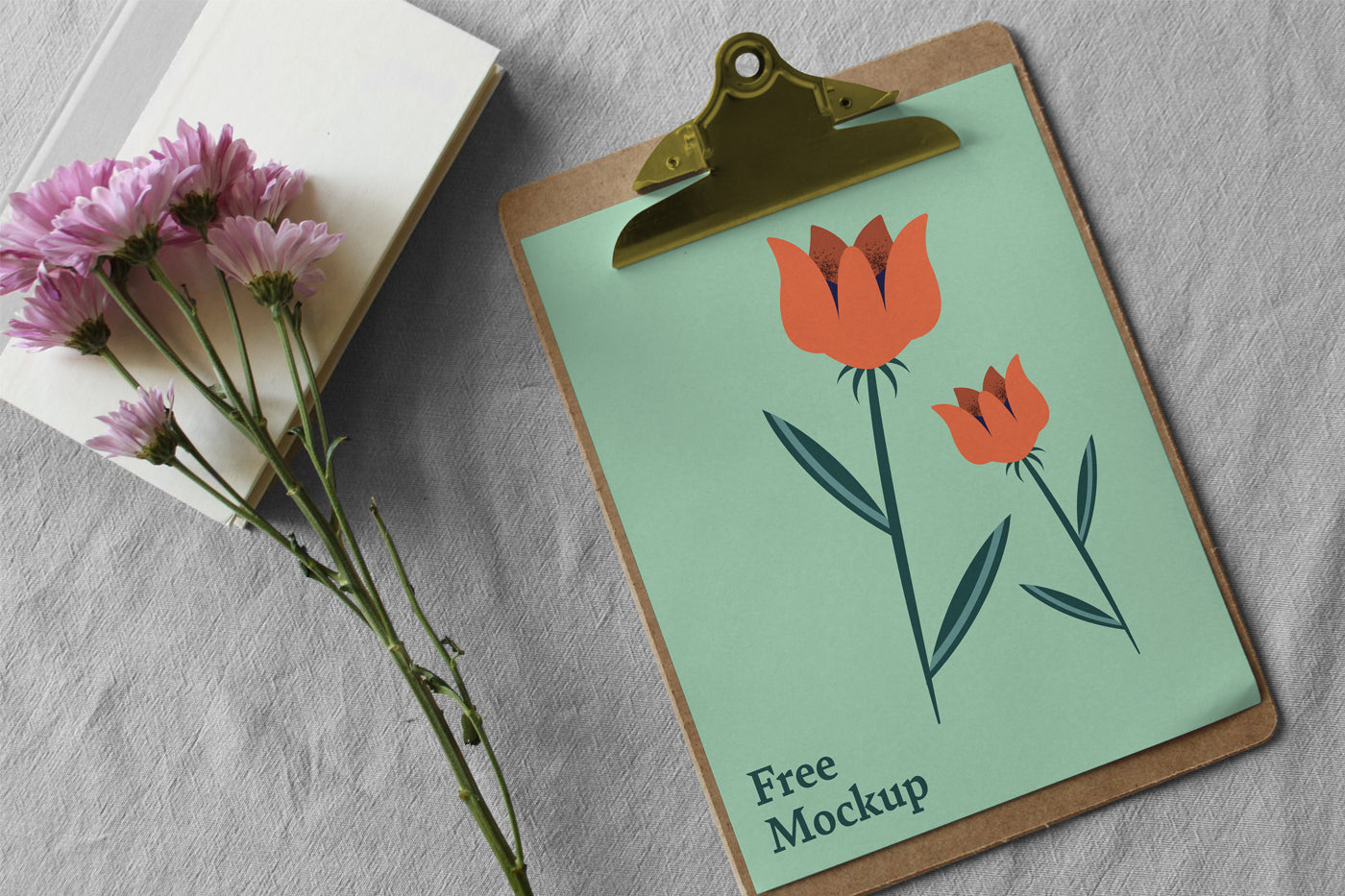 Free Paper Clipboard Mockup