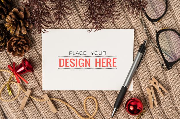 Free Paper Greeting Card Psd Mockup Psd