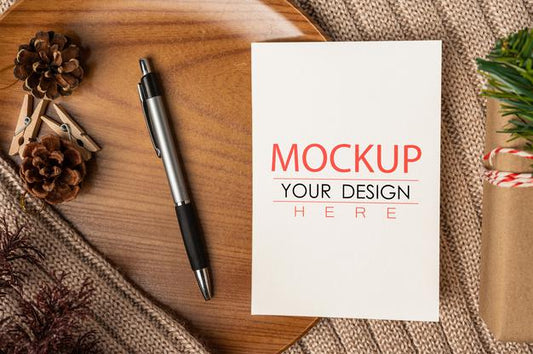 Free Paper Greeting Card Psd Mockup Psd