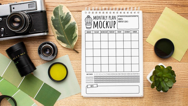 Free Photographer Workshop With Notebook Mock-Up Psd