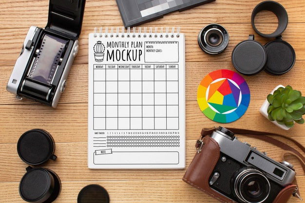 Free Photographer Workshop With Notebook Mock-Up Psd