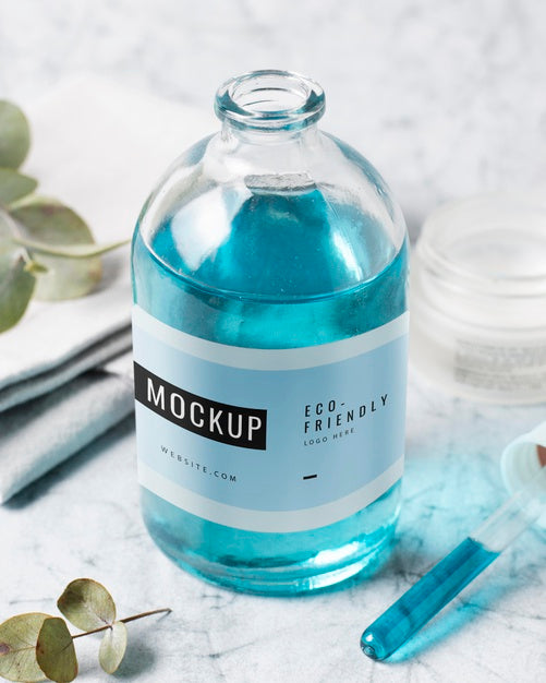 Free Plastic Bottle Mock Up On Table Psd