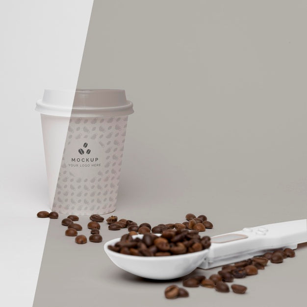 Free Plastic Cup With Coffee Beans Psd