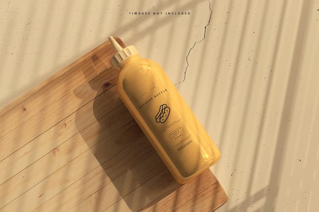 Free Plastic Squeeze Bottle Mockup Psd