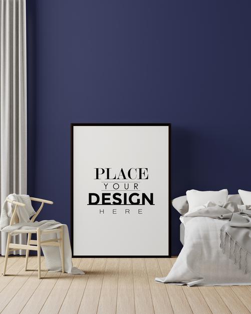 Free Poster Frame In Living Room Mockup Psd