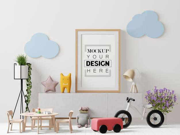 Free Poster Frame In Living Room Mockup Psd