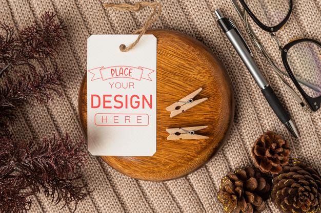 Free Present A Price Tag Psd Mockup Psd
