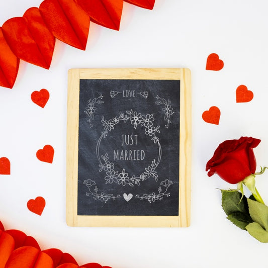 Free Slate Mockup For Valentine Psd