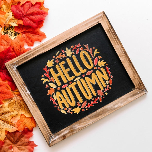 Free Slate Mockup With Autumn Concept Psd