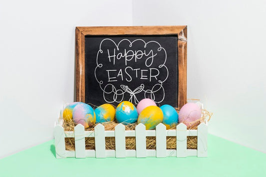 Free Slate Mockup With Easter Concept Psd