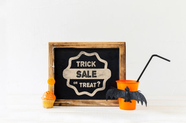 Free Slate Mockup With Halloween Concept Psd