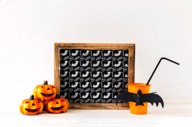 Free Slate Mockup With Halloween Concept Psd