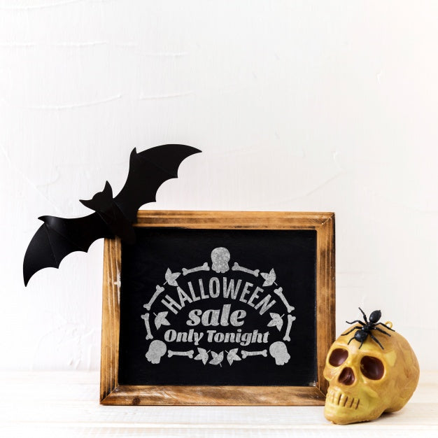 Free Slate Mockup With Halloween Concept Psd