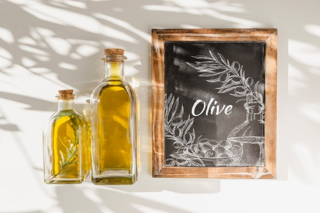 Free Slate Mockup With Olive Oil Concept Psd